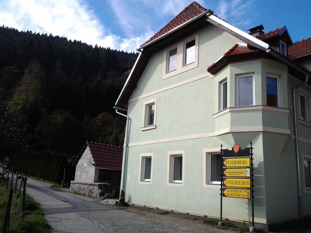 ホテル Lerchenhof フリーザッハ エクステリア 写真